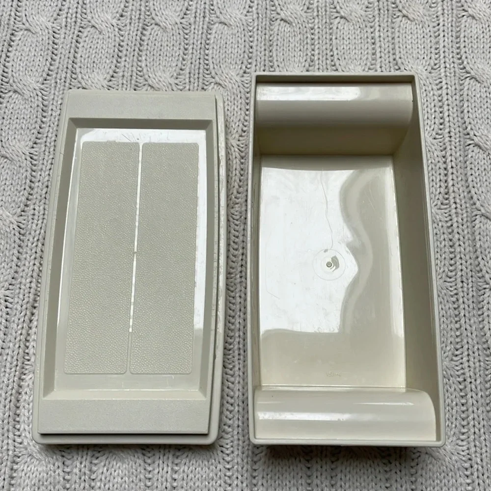 Vtg Tupperware 2 Stick Butter Holder w lid Almond/beige in color retro